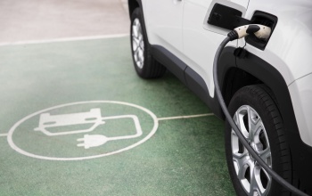 Közel ötezer cég pályázott elektromos gépjárművek beszerzésére