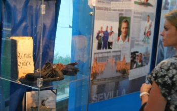 Kihagyhatatlan! Kolonics György emlékkiállítás a Kaposvár Arénában