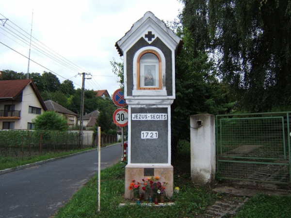 Öt éve kezdték meg a Gugyuló Jézus-szobor másolatának felújítását