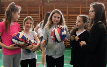 Elindult a Diamnat-lányok Road Show-ja