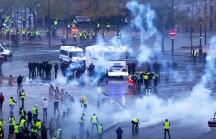 Macron, Merkel, Porosenkó