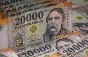 KSH: márciusban 779 800 forint volt a bruttó átlagkereset