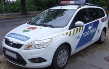 Rendőrök segítettek a pánikoló, eltévedt férfinak