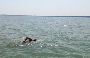 Balaton-átúszástól a Balaton-végigúszásig
