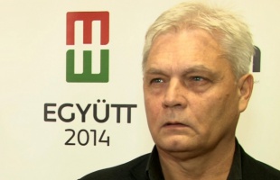 Kaposvári szerzője miatt kapott féknyúz-vándordíjat a Magyar Narancs