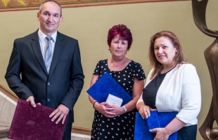Belügyminiszteri kitüntetésben részesültek a Városháza dolgozói