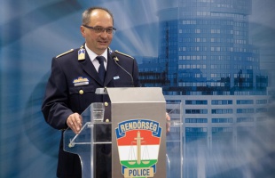 Komoly csapást mértek az online csalásokra