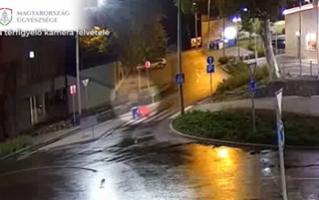 Őrizetlenül hagyta a bőröndjét egy külföldi diák a kaposvári gyorsétterem előtt, gyorsan ki is rámolták