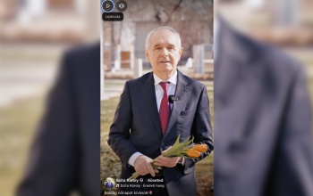 Szita Károly nőnap alkalmából videóban köszöntötte a kaposvári hölgyeket