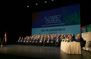Somogyiakat is kitüntettek a Vállalkozók napján