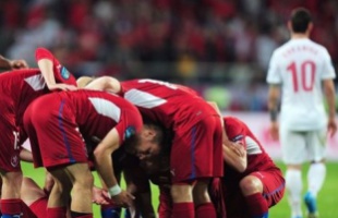 Elvérzett a társházigazda; a görög futball nem csődölt be