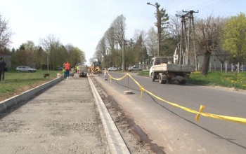 Utak és járdák az iparért, a munkásokért