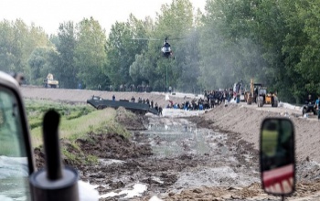 A nemzeti adománygyűjtő vonalon gyűjtenek