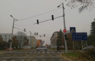 Nem működik a jelzőlámpa a Béke és a Füredi utcák kereszteződésében