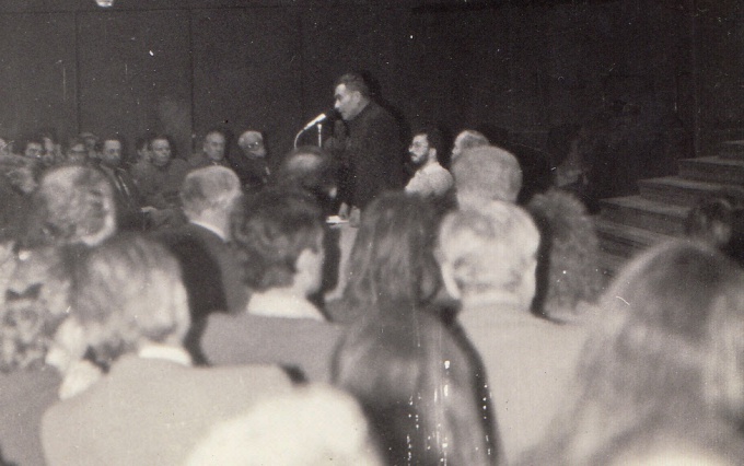 Litván György előadásán megtelt a Kilián nagyterme