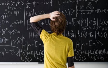 Rátámadt tanárára a 15 éves diák
