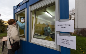 Az óvodai és iskolai dolgozók egy százaléka volt pozitív a hétvégi gyorsteszteken