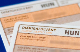 Október 31-ig érvényesíttetni kell a lejáró diákigazolványokat