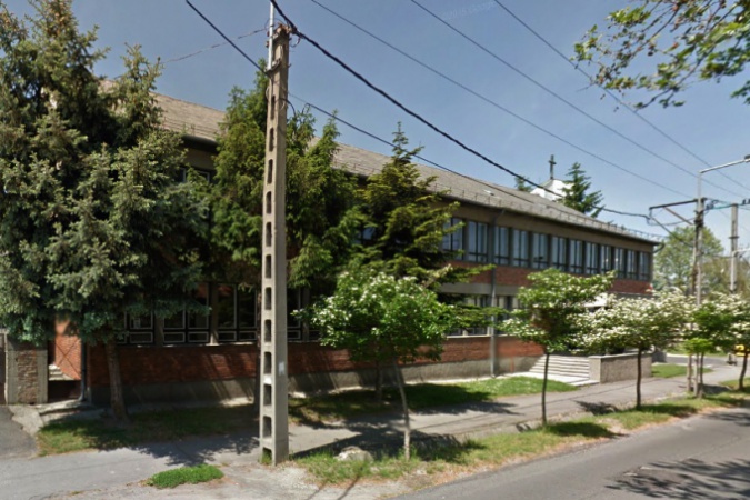 Fejlődik a donneri iskola