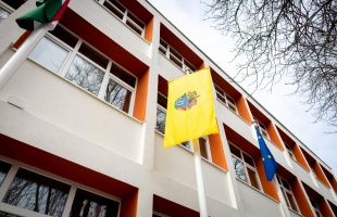 Januártól emelkedik a szakképzésben oktatók bére