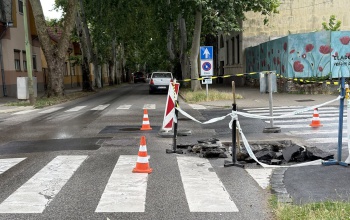 Megkezdődött a beszakadt úttest javítása