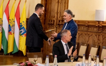 Állami kitüntetetteket köszöntöttek a városházán