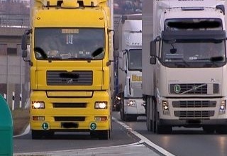 Szombat éjjel lép hatályba a kamionstop