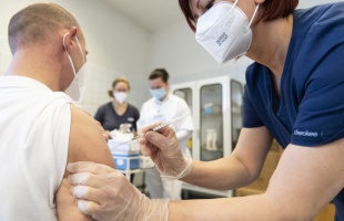 Több mint kétszázzal nőtt a fertőzöttek száma Somogyban vasárnap