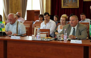 Ismét lemondásra szólították fel a jobbikos képviselőt
