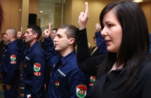 Huszonegy hadnaggyal bővült a katasztrófavédelem tiszti kara
