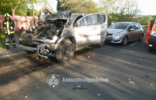 Hármas karambol a 67-es főúton