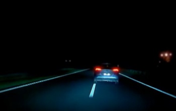 Migránsokkal teli autóval száguldozott a rendőrök elől - VIDEÓ