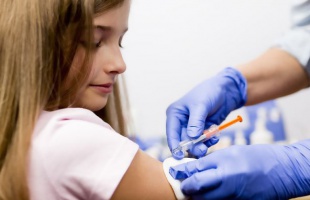 Idén is megkaphatják a hetedikesek a HPV elleni oltást