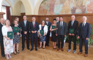 A Kaposvári Campus tíz munkatársa kapott elismerést