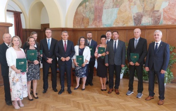 A Kaposvári Campus tíz munkatársa kapott elismerést