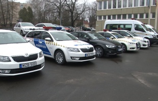 Új autókat kapott a megyei főkapitányság