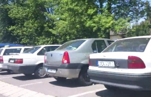 Parkolási helyzet a Virágfürdőnél