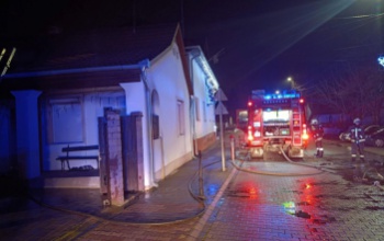 137 tűzoltó beavatkozás karácsony első napján