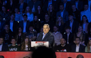 Orbán Viktor: százmilliárdnyi befektetés érkezett Kaposvárra a Fidesz-kormányzat alatt