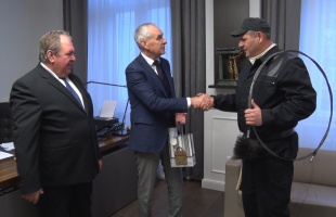 Három szál szőrszál hoz szerencsét Kaposvárnak