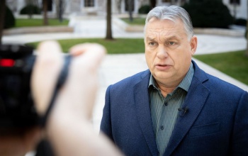 Orbán Viktor alkotmánymódosítást nyújtott be