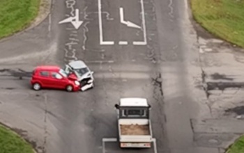 Rendőrségi drón rögzített egy balesetet Barcson