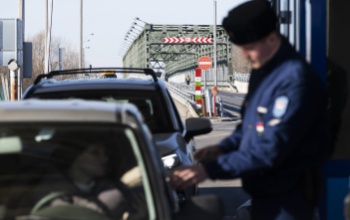 Még mindig naponta több ezren érkeznek az országba Kárpátalja felől