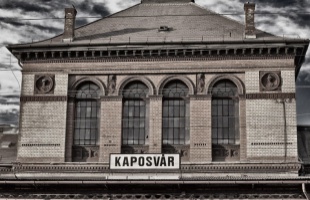 Hétfőtől vonatpótló buszok járnak
