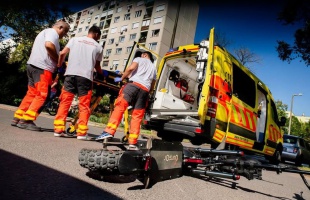Fokozott óvatosságra intenek a mentők az elektromos rollerek használatakor