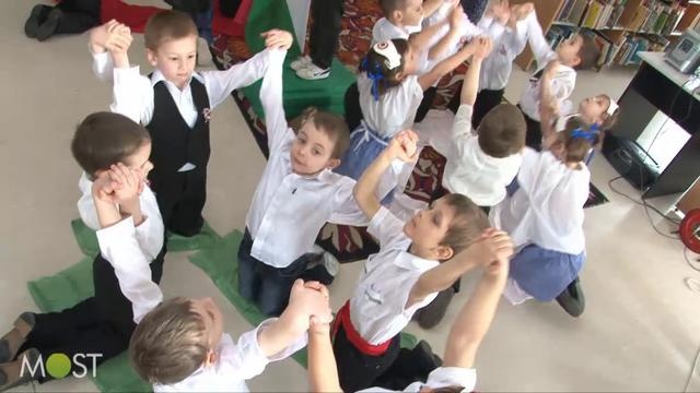 Csiga-bigák a könyvtárban