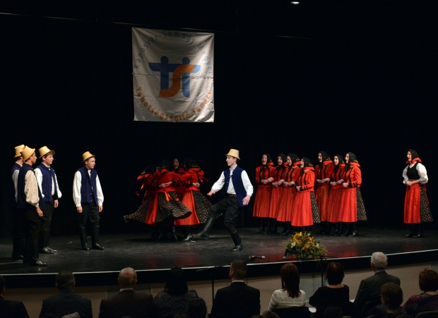 Tehetséges fiatalok a színpadon