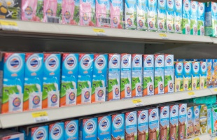 Januártól eltűnhetnek az import UHT tejek a hazai boltokból