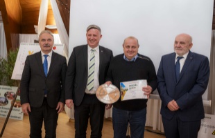 Történelmi mértékű támogatások segítik az agráriumot