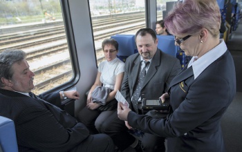 Meghosszabbítják a decemberi helyközi bérletek érvényességét